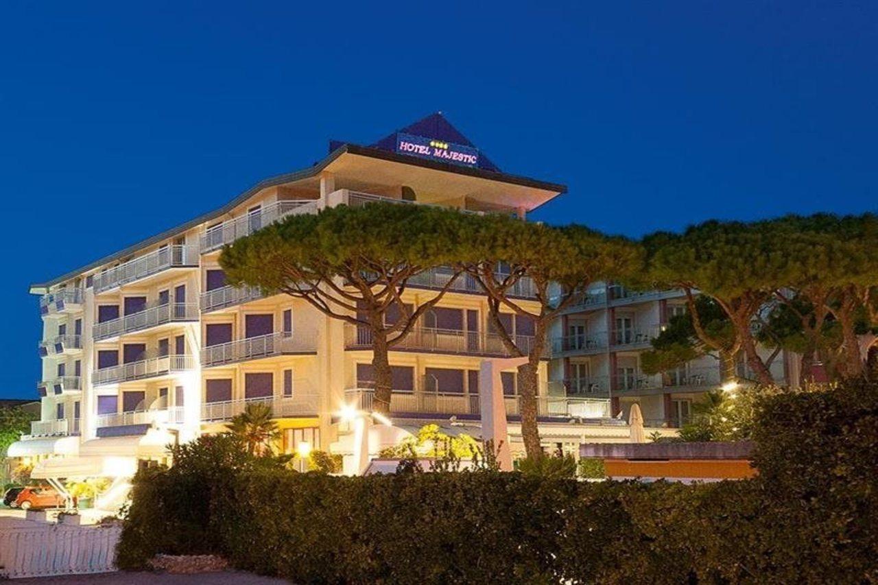 Hotel Majestic ليدو دي يسولو المظهر الخارجي الصورة