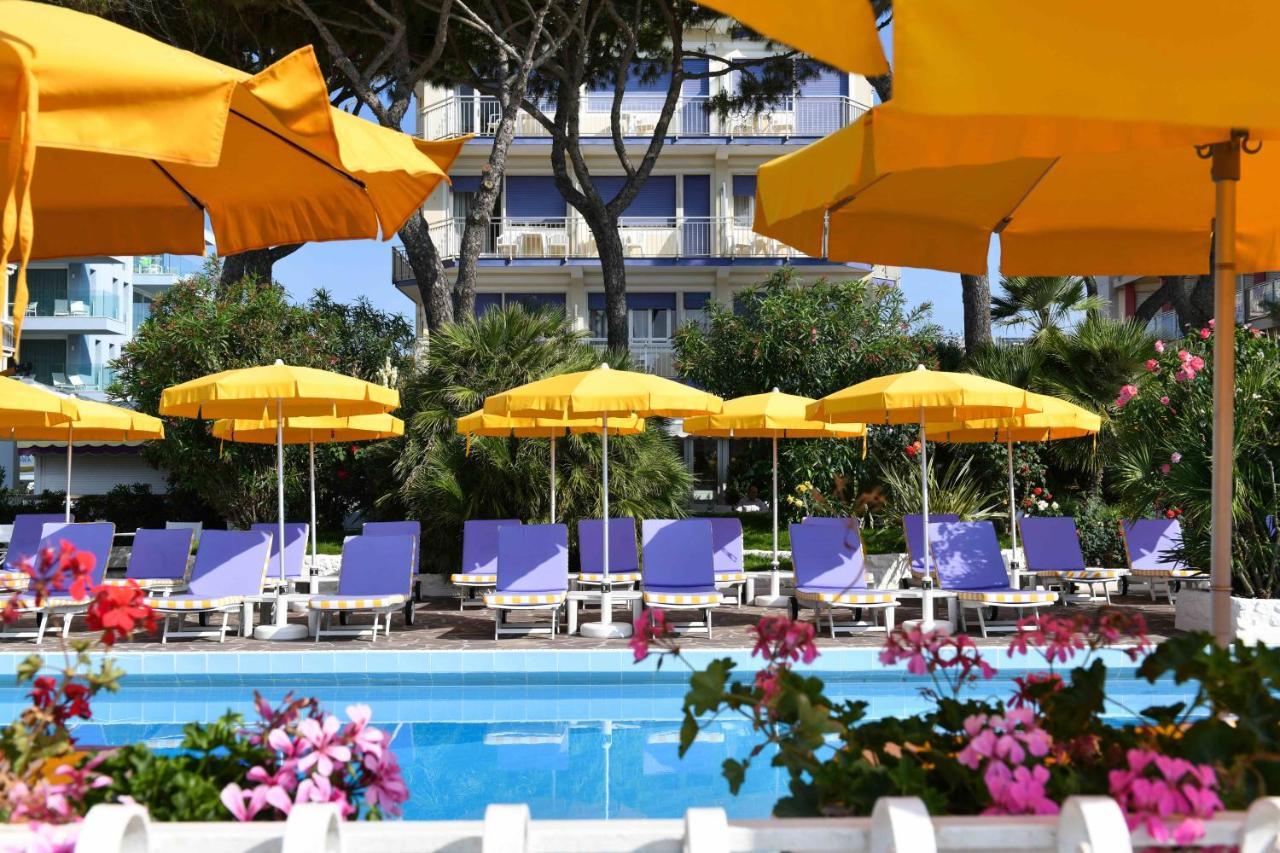 Hotel Majestic ليدو دي يسولو المظهر الخارجي الصورة